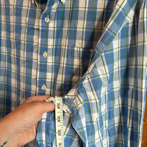 Men’s IZOD shirt - Picture 6 of 6